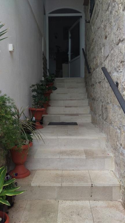 Ana Tudor Apartments Hvar Town Exterior photo